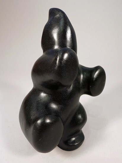 Anita Issaluk Lavelle, Dancing bear
Stone, 8 x 4 x 4 in. (20.3 x 10.2 x 10.2 cm)
01428-1