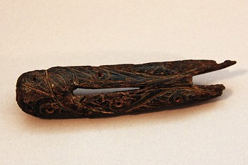 Works: Harpoon socket piece decorated with walruses